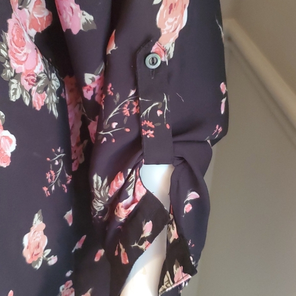 Justify Rose Peasant Blouse, size 3x - Picture 4 of 4